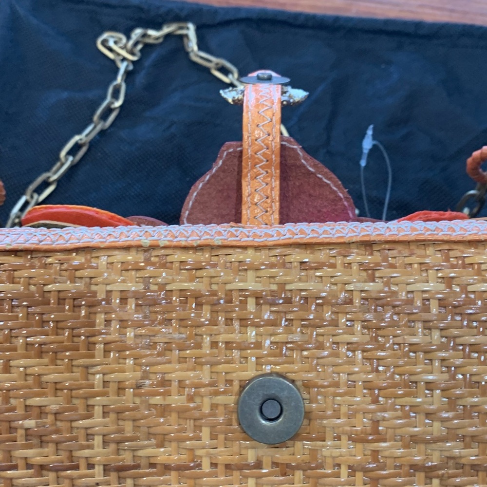 Mary Frances "Hibiscus" handbag - Picture 11 of 17